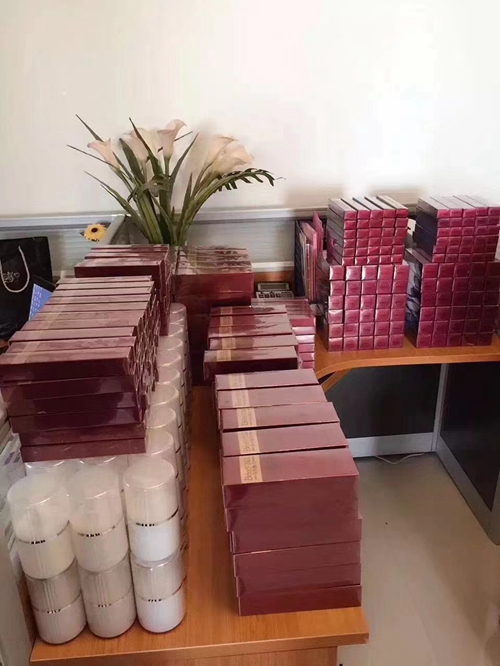 化妝品貨源在哪里進貨